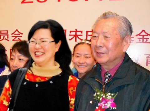 教育部副總督學(xué)、中國民辦教育學(xué)會學(xué)前教育委員會理事長郭福昌與學(xué)校領(lǐng)導(dǎo)